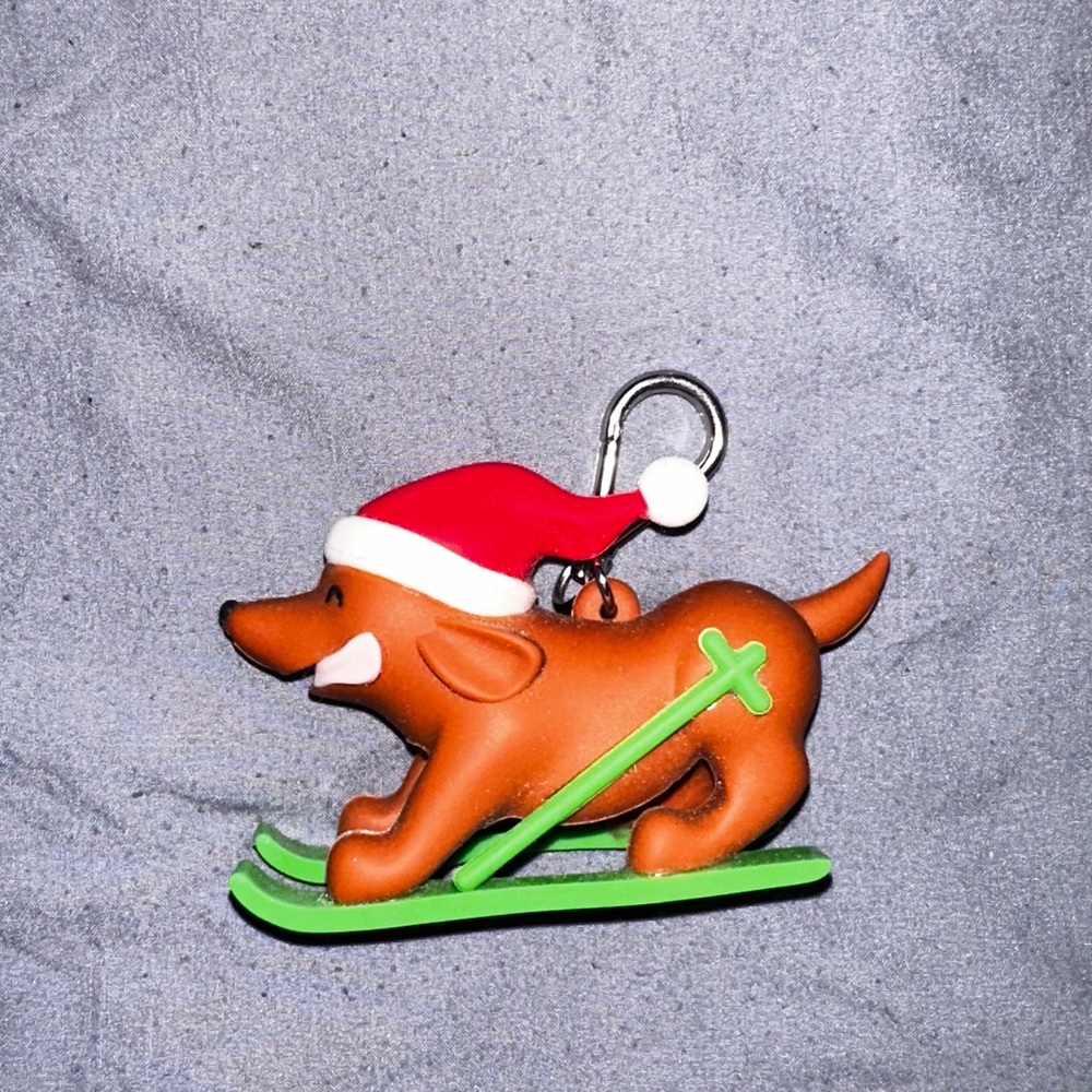 NWOT Skiing Dog pocketbac holder